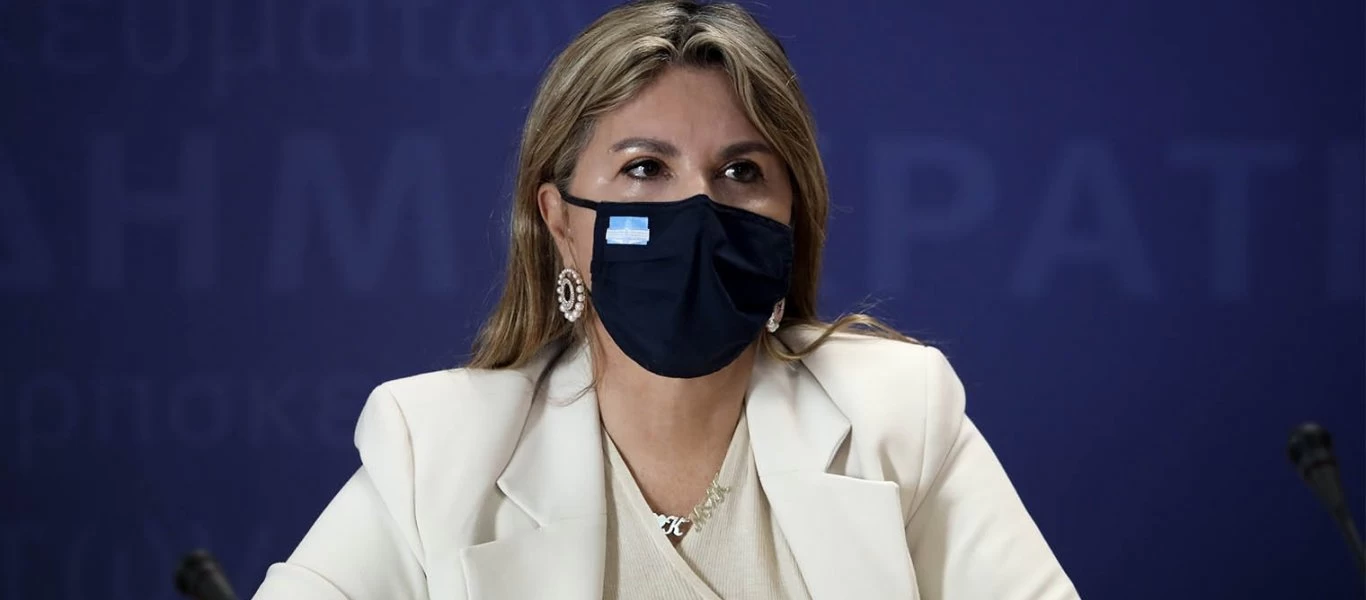 Στα θρανία μέχρι τον Αύγουστο (!) εκατομμύρια μαθητές: «Ανοιχτό το ενδεχόμενο να παραταθεί το σχολικό έτος»